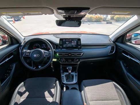 Used 2021 Kia Seltos S w/ Paint Protection Package AWD/4WD image 25