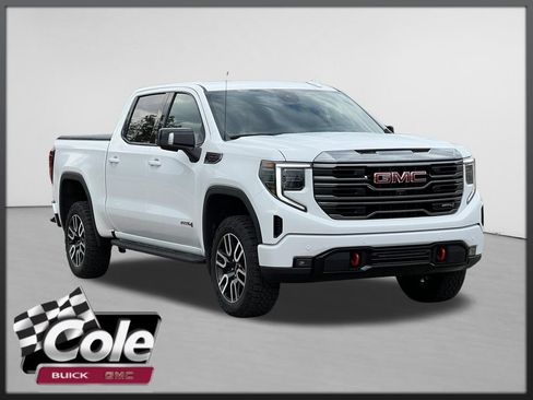 Used 2024 GMC Sierra 1500 AT4 w/ Technology Package AWD/4WD image 1