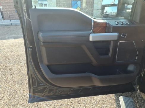 Used 2018 Ford F250 King Ranch w/ King Ranch Ultimate Package image 18