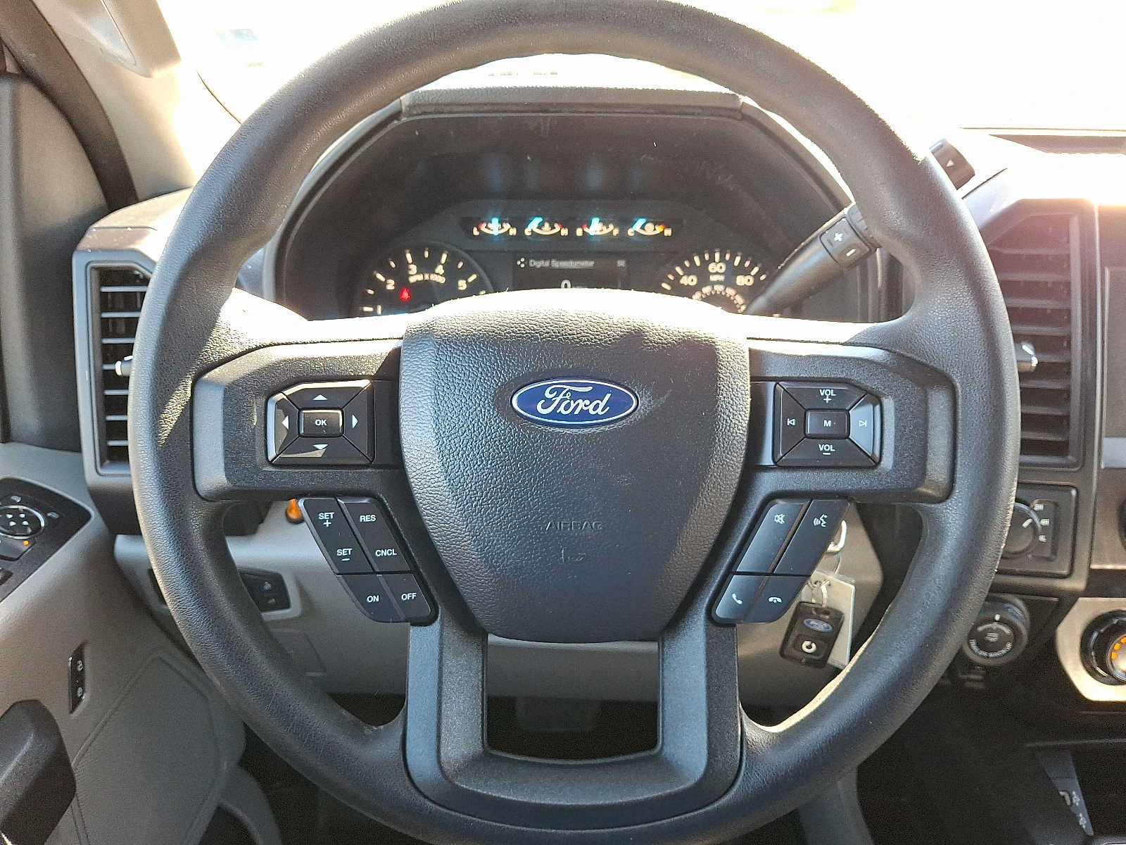 Used 2019 Ford F150 XL w/ Equipment Group 101A Mid AWD/4WD image 18