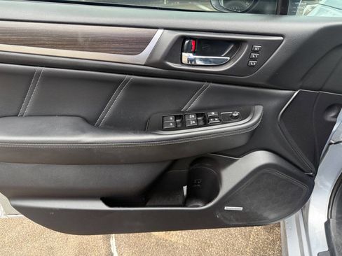 Used 2018 Subaru Legacy 3.6R Limited AWD/4WD image 17