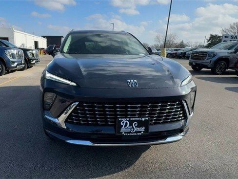 New 2026 Buick Envision Avenir image 3