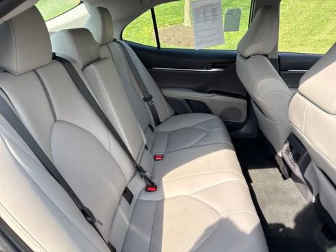 Used 2023 Toyota Camry XLE image 14