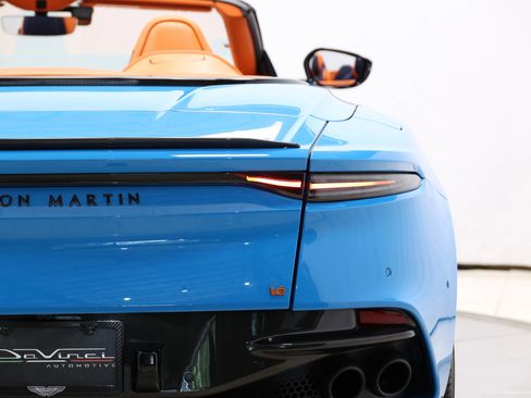 Used 2022 Aston Martin DBS Superleggera Volante RWD image 80