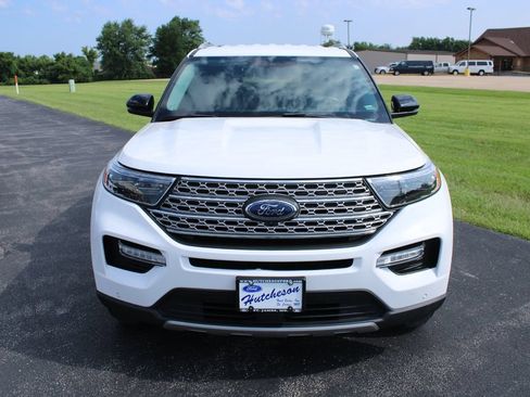 Used 2023 Ford Explorer Limited w/ Hybrid Equipment Group 310A AWD/4WD image 2