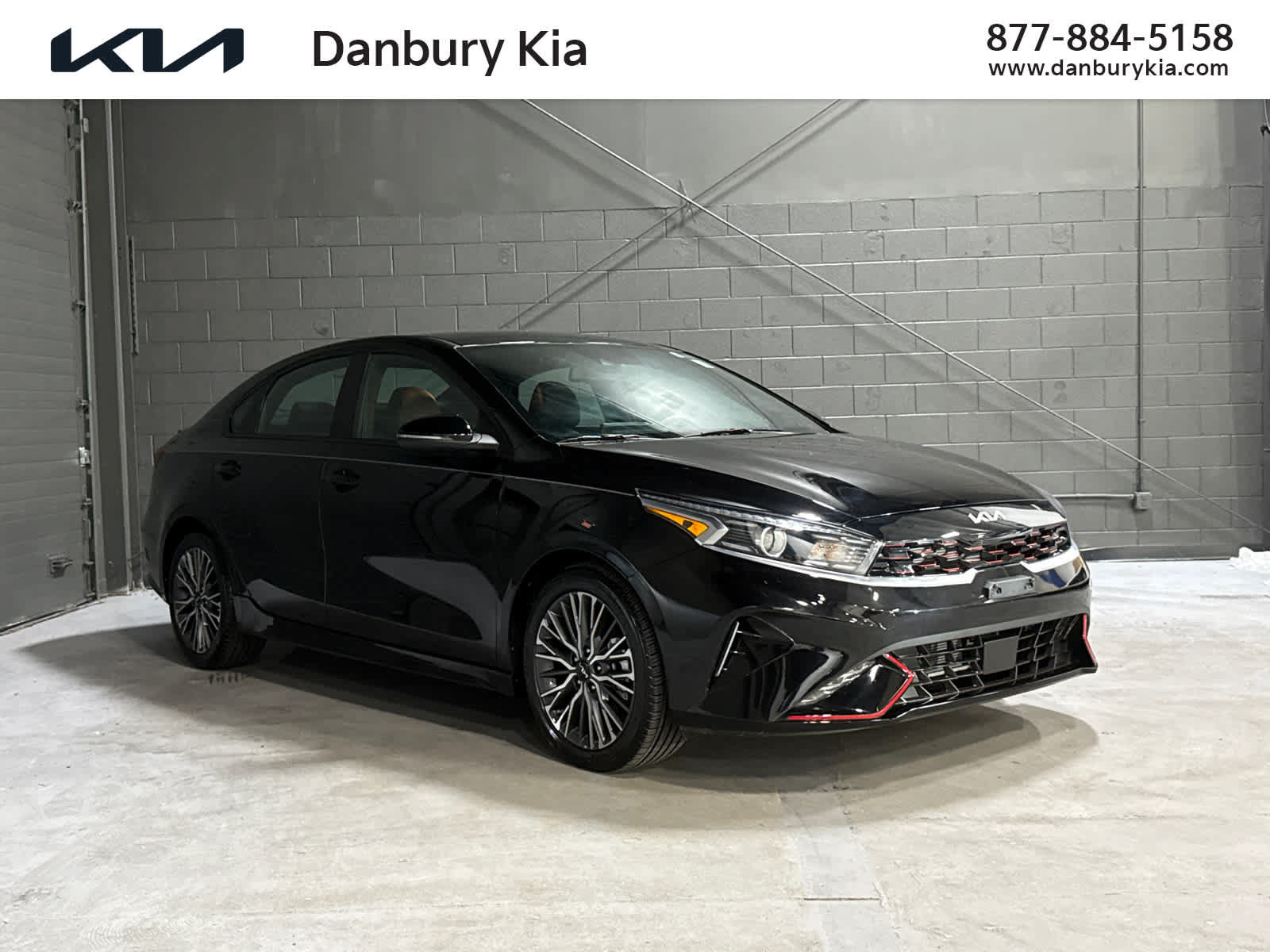 Used 2022 Kia Forte GT-Line w/ GT-Line Technology Package FWD image 1