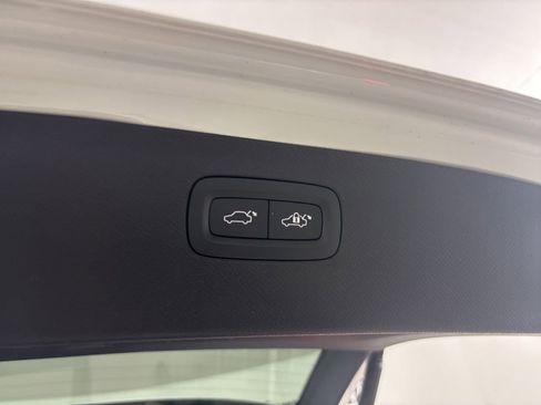 Used 2023 Volvo XC90 B5 Plus w/ Protection Package Premier AWD/4WD image 29