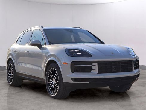 New 2026 Porsche Cayenne image 11