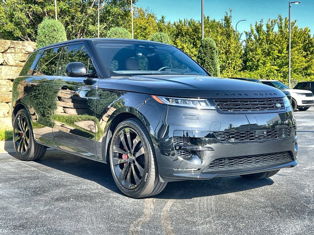 New 2027 Land Rover Range Rover Sport Dynamic SE AWD/4WD image 7