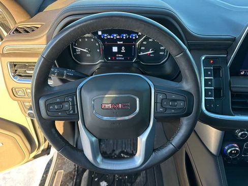 Used 2021 GMC Yukon SLT w/ SLT Premium Package image 26