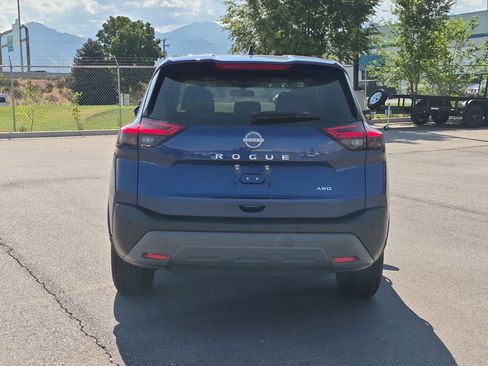 Used 2023 Nissan Rogue S AWD/4WD image 4