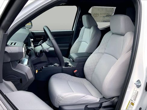 New 2026 Toyota Tacoma SR5 AWD/4WD image 9