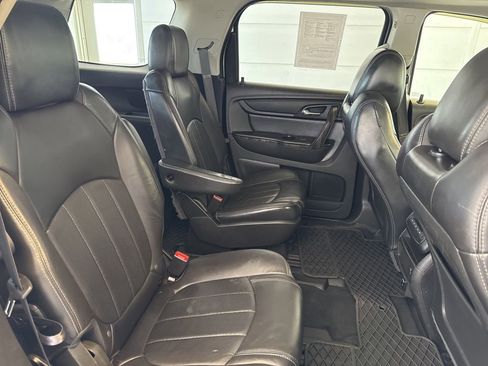 Used 2014 GMC Acadia SLT image 36