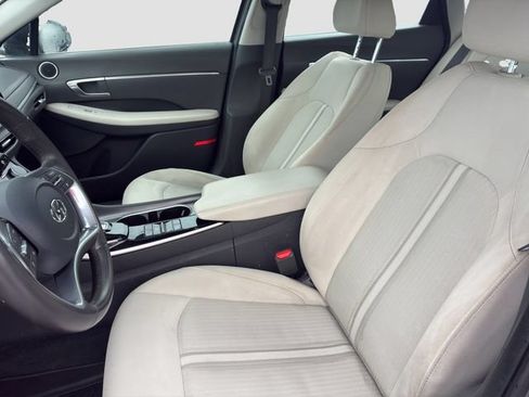 Used 2023 Hyundai Sonata SEL w/ Convenience Package FWD image 11