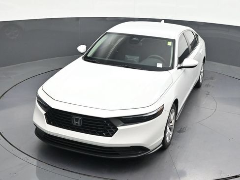 Used 2024 Honda Accord LX image 21