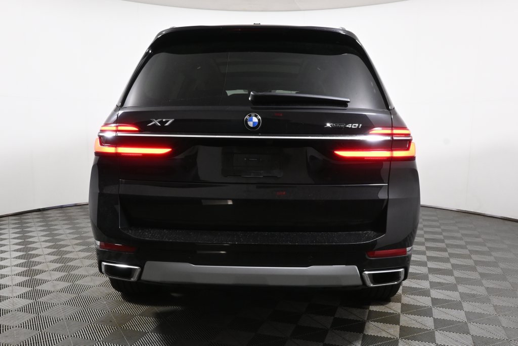 Certified 2025 BMW X7 xDrive40i w/ Premium Package AWD/4WD image 10