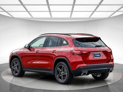 New 2026 Mercedes-Benz GLA 250 4MATIC image 2