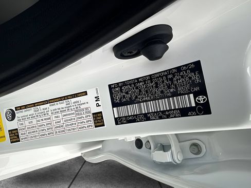 Used 2026 Toyota Corolla SE FWD image 24