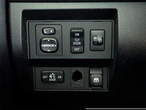 Used 2014 Toyota Tundra SR5 image 29