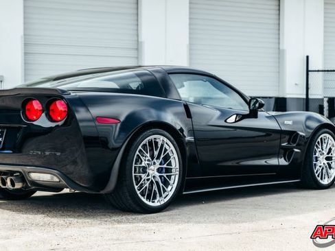 Used 2011 Chevrolet Corvette ZR1 w/ Preferred Equipment Group RWD image 62