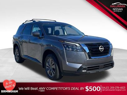 New 2025 Nissan Pathfinder SV