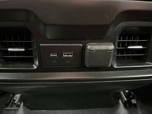 Used 2021 Chevrolet Silverado 1500 LT Trail Boss w/ Convenience Package II image 6