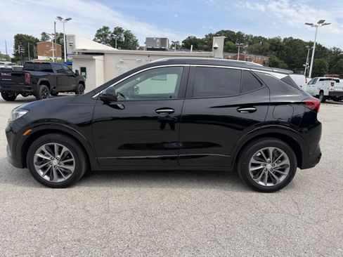 Used 2023 Buick Encore GX Select w/ Experience Buick Package FWD image 4