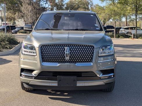 Used 2019 Lincoln Navigator L Reserve image 8