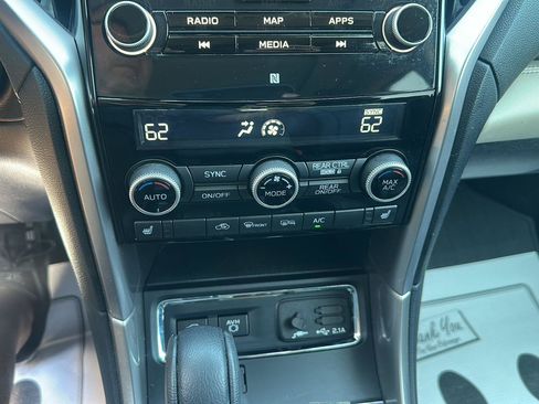 Used 2022 Subaru Ascent Limited w/ Technology Package AWD/4WD image 33