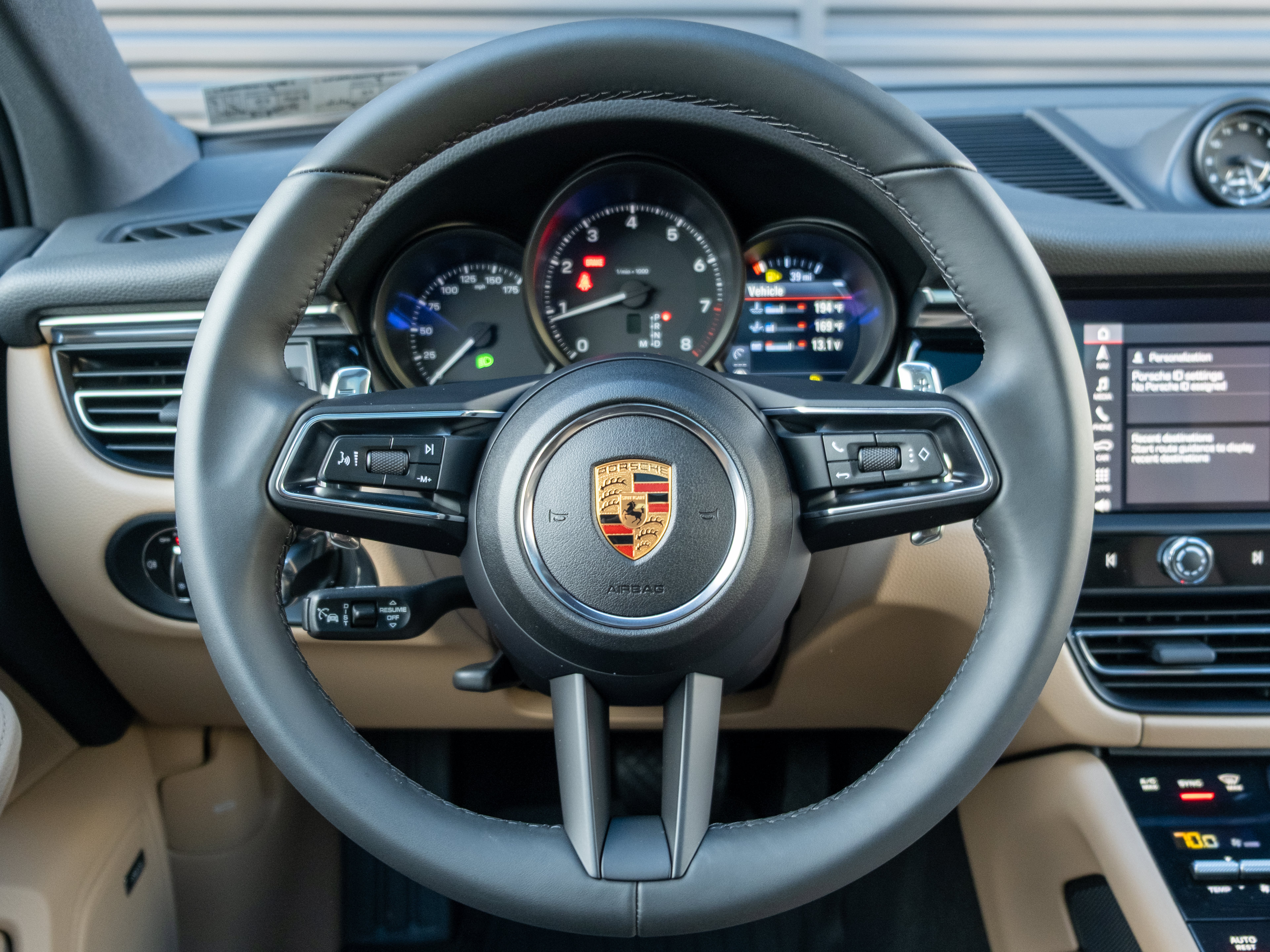 Certified 2026 Porsche Macan AWD/4WD image 24
