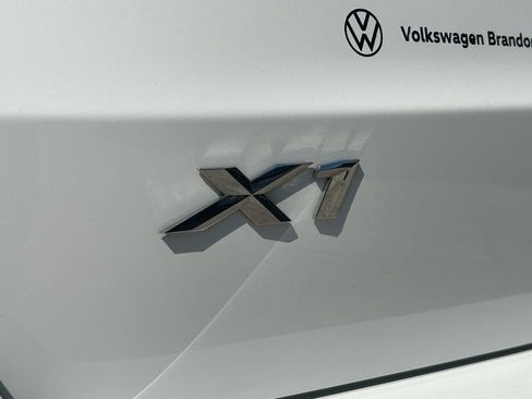 Used 2023 BMW X1 xDrive28i image 12