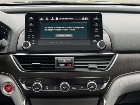 Used 2018 Honda Accord EX-L image 27