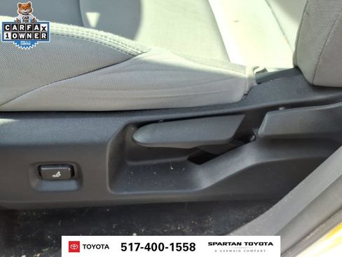 Used 2024 Toyota Tacoma SR5 AWD/4WD image 15