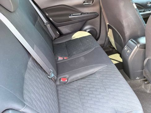 Used 2023 Nissan Kicks SV FWD image 14
