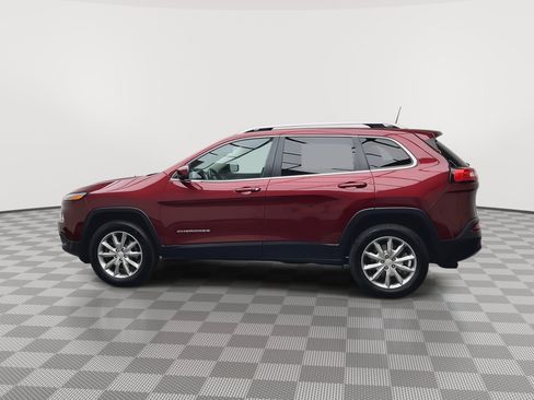 Used 2018 Jeep Cherokee Limited AWD/4WD image 35