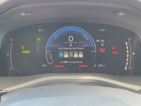 Used 2025 Toyota Camry LE image 29