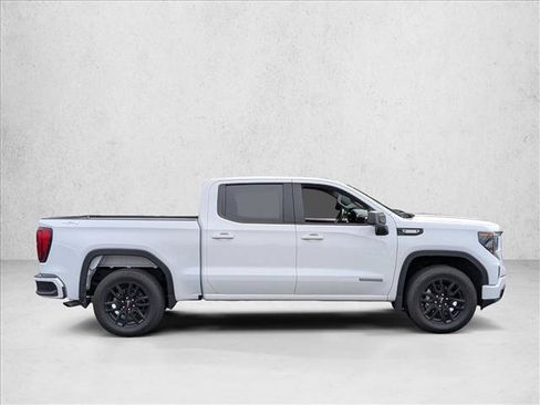 Used 2025 GMC Sierra 1500 Elevation AWD/4WD image 5