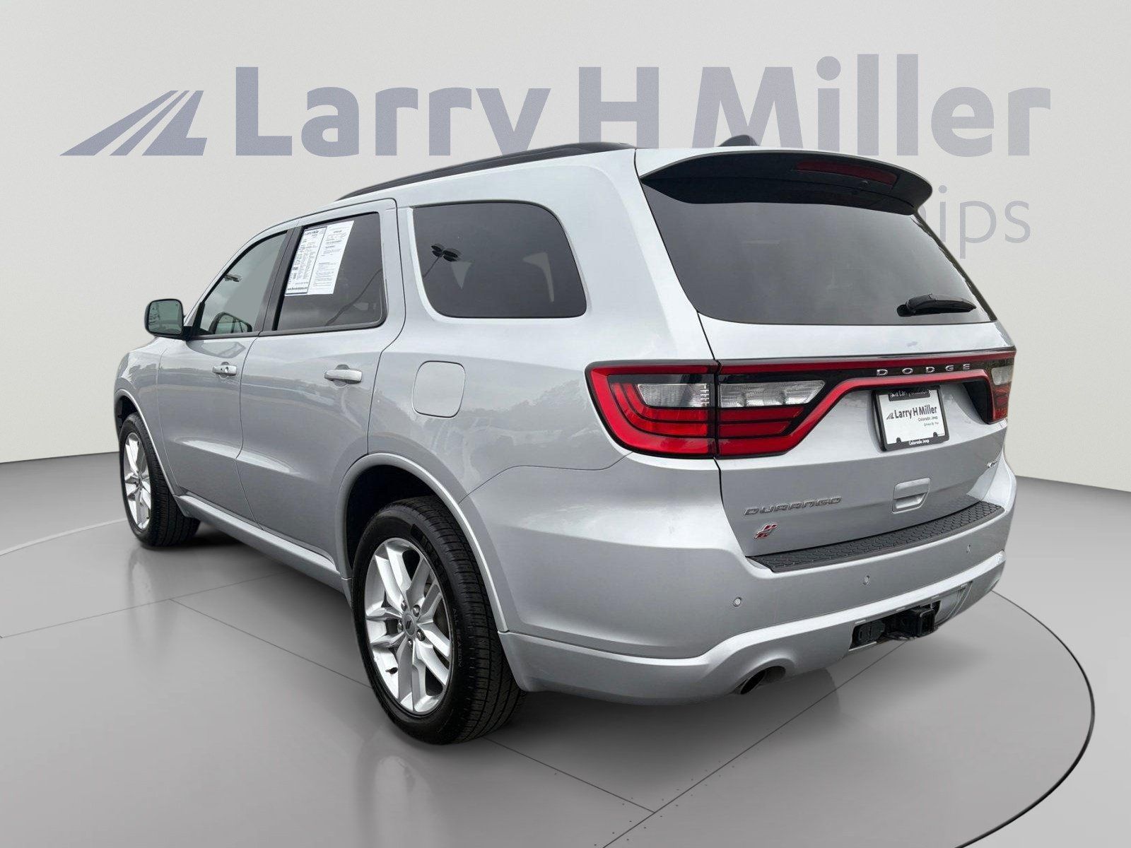 Used 2024 Dodge Durango GT AWD/4WD image 3