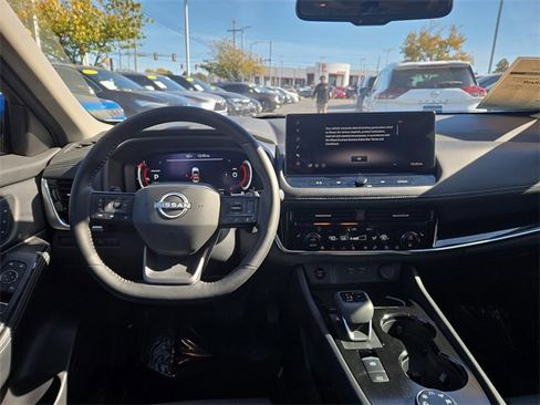 Certified 2025 Nissan Rogue SL w/ SL Premium Package image 13