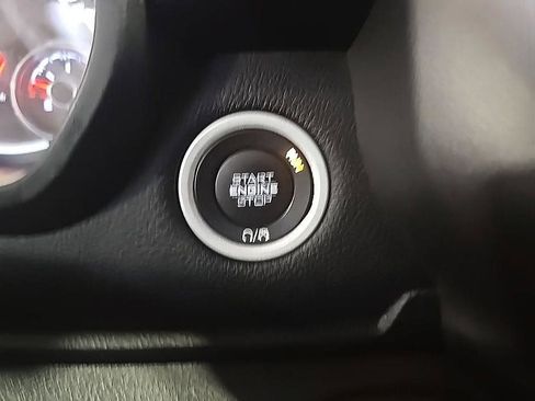 Used 2020 RAM 1500 Big Horn AWD/4WD image 18