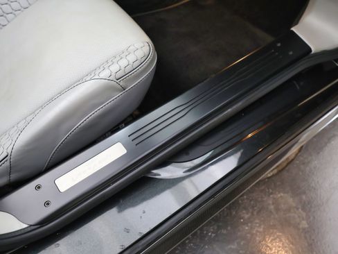 Used 2014 Aston Martin Vanquish Volante image 46