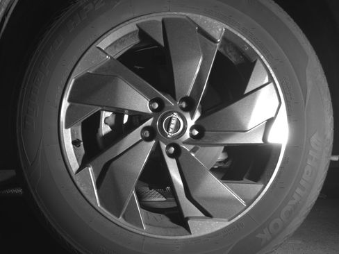 Used 2025 Nissan Rogue SV AWD/4WD image 12
