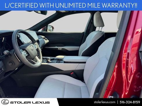 Used 2025 Lexus RX 350 Premium w/ Accessory Package AWD/4WD image 18