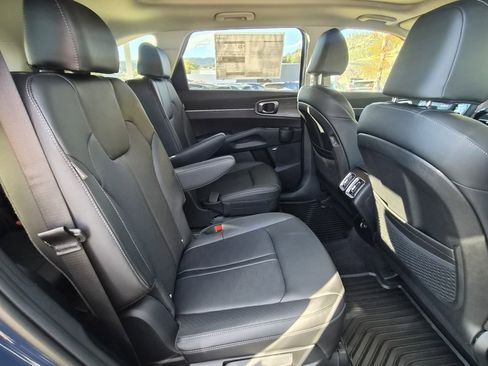 New 2026 Kia Sorento X-Line EX image 18