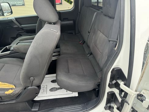 Used 2013 Nissan Titan S image 9