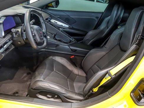 Used 2025 Chevrolet Corvette Stingray Coupe image 11