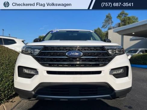 Used 2020 Ford Explorer XLT w/ Equipment Group 202A AWD/4WD image 13