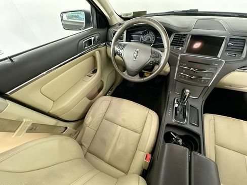 Used 2016 Lincoln MKS AWD image 9