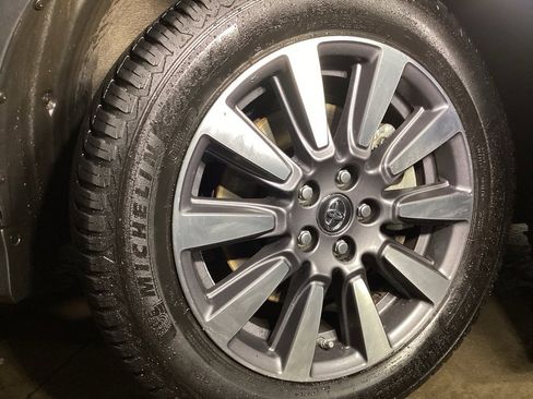 Used 2018 Toyota Sienna AWD image 13