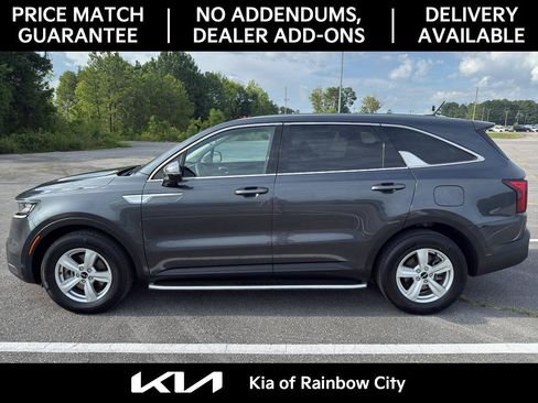 Used 2023 Kia Sorento LX FWD image 8